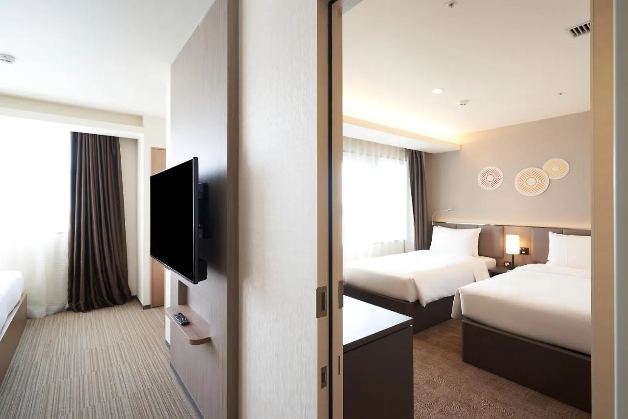 Holiday Inn & Suites Shin Osaka By Ihg Hotel