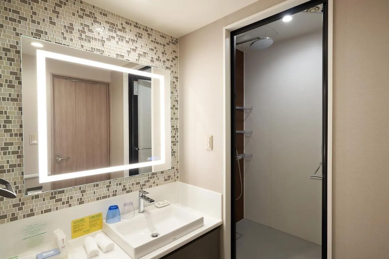 Hotel Holiday Inn & Suites Shin Osaka By Ihg