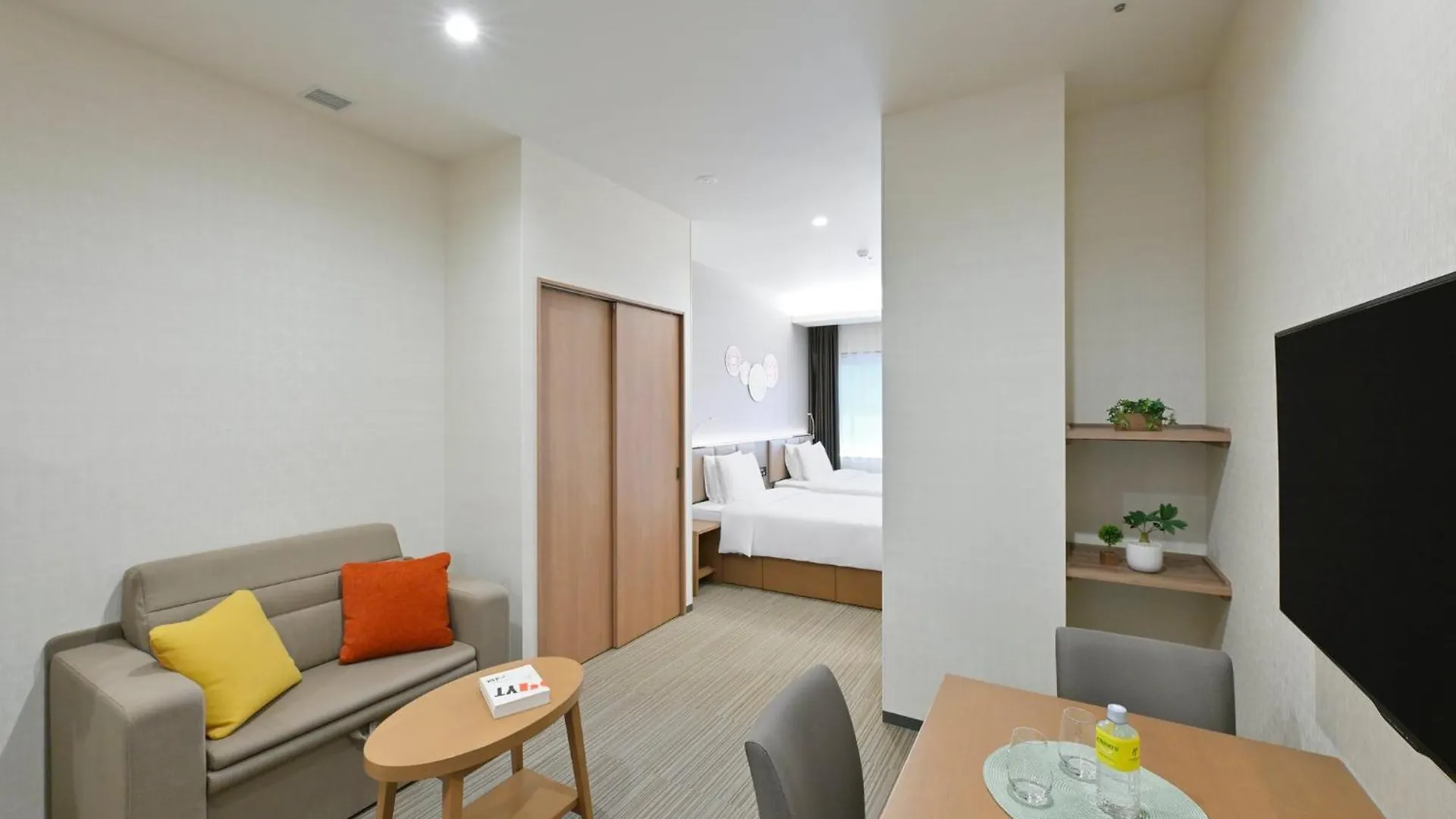 Holiday Inn & Suites Shin Osaka By Ihg Hotel