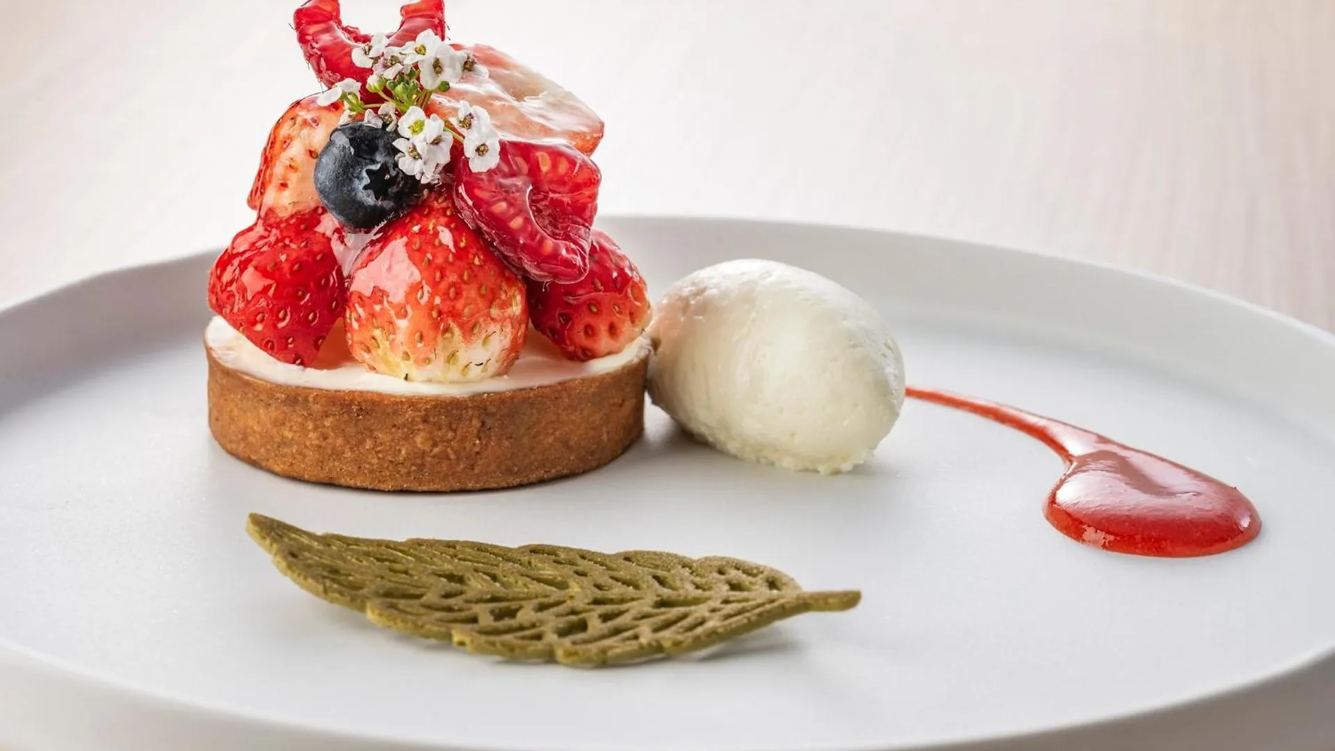 Holiday Inn & Suites Shin Osaka By Ihg Hotel